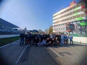Skupinska slika na dirkališču Imola